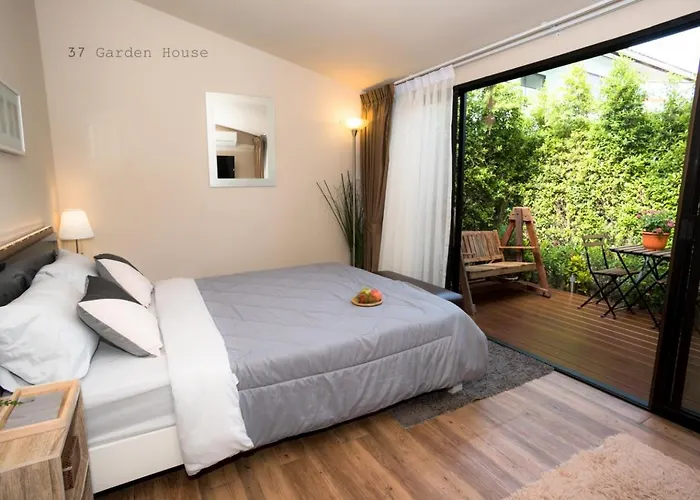 37 Nature House